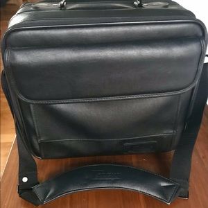 Targus Large Briefcase Computer Shoulder Bag